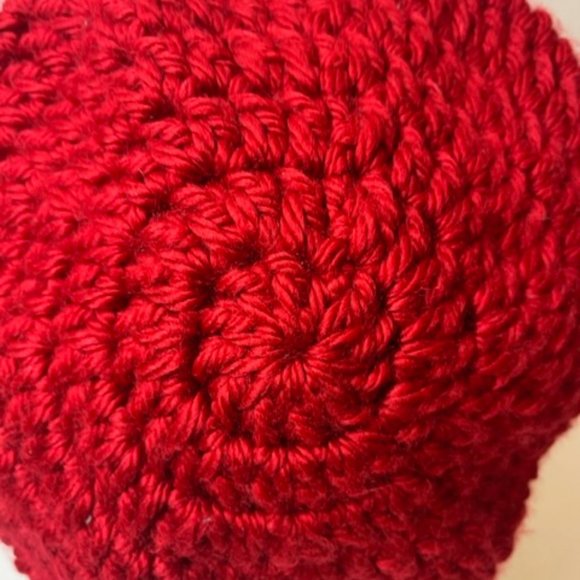Handmade Red Beret Styled Crocheted Winter Cap Hat - Picture 4 of 6
